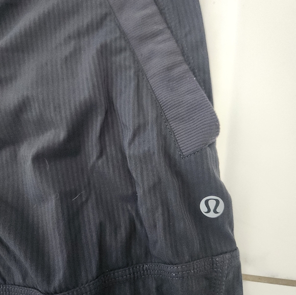 Lululemon capris - Picture 2 of 3